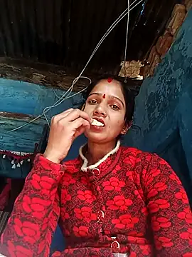 Snapshot of Jooli_xx chatting on February 27, 2026, 3:18 am Jooli xx online show from February 27, 2026, 3:18 am