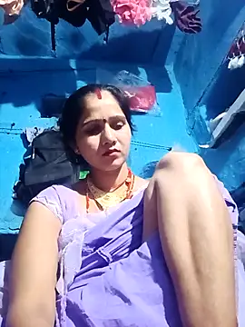 Jooli xx online show from April 25, 2026, 2:58 pm