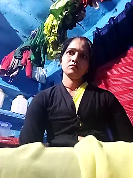 Snapshot of Jooli_xx chatting on March 5, 2026, 4:03 pm Jooli xx online show from March 5, 2026, 4:03 pm