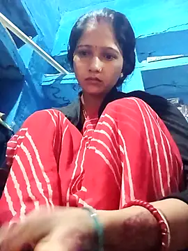 Snapshot of Jooli_xx chatting on February 21, 2026, 2:35 am Jooli xx online show from February 21, 2026, 2:35 am