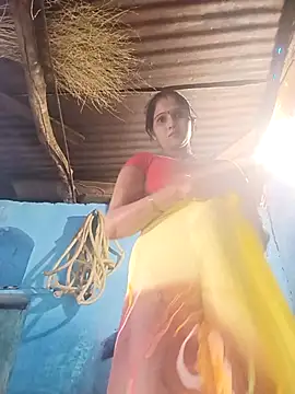 Snapshot of Jooli_xx chatting on March 7, 2026, 11:27 am Jooli xx online show from March 7, 2026, 11:27 am