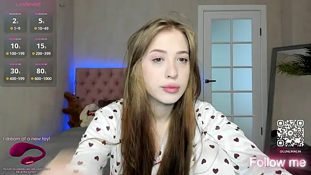 LightStar 18 online show from September 25, 2025, 9:04 am