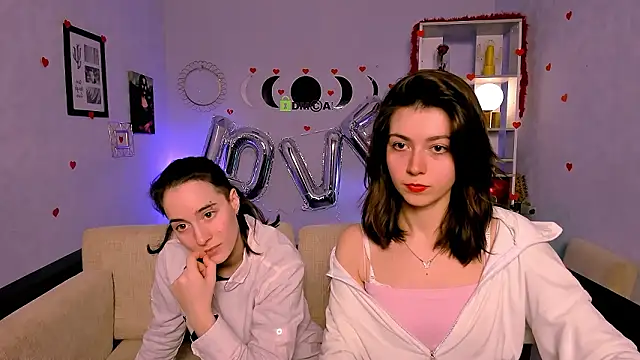 kitniss dreamy online show from February 14, 2026, 8:20 pm