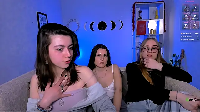 kitniss dreamy online show from May 2, 2026, 7:19 pm
