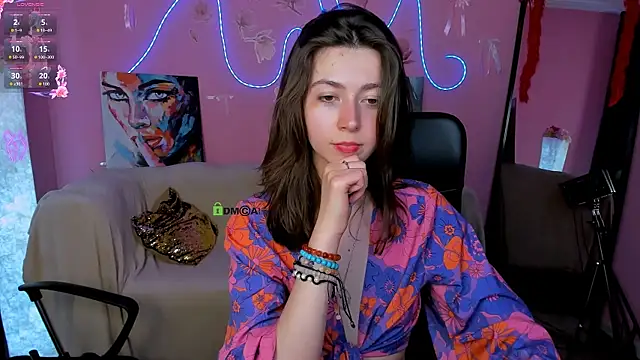 kitniss dreamy online show from June 11, 2026, 2:53 am