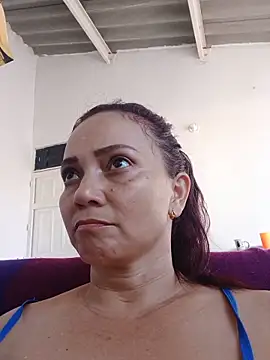 Amanda39 online show from June 12, 2026, 9:01 pm
