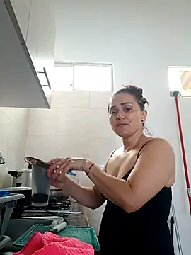 Amanda39 online show from April 19, 2026, 3:24 pm