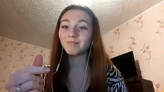 Sophiecuttie online show from September 19, 2025, 3:16 pm