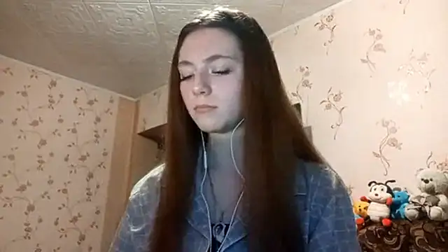 Sophiecuttie online show from September 13, 2025, 5:13 pm