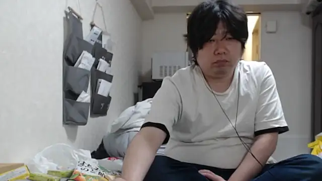 raterate555 online show from April 23, 2026, 12:29 pm