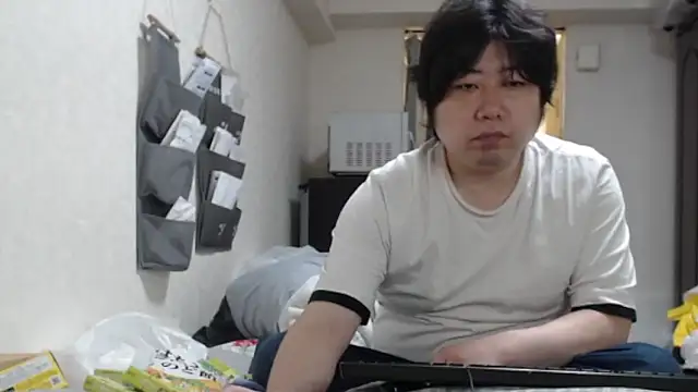raterate555 online show from April 23, 2026, 9:38 am