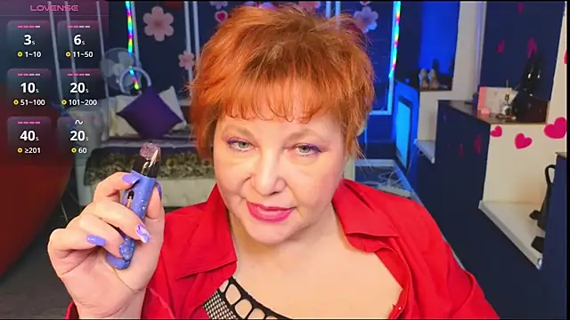 Snapshot of Kira_Kenett chatting on February 10, 2026, 4:39 pm Kira Kenett online show from February 10, 2026, 4:39 pm