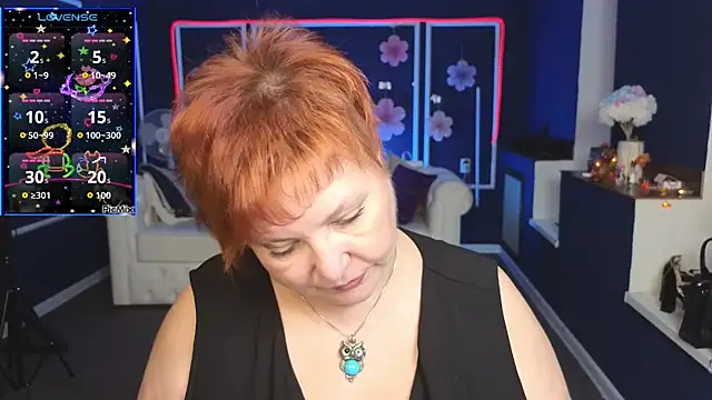 Kira Kenett online show from October 13, 2025, 7:21 am