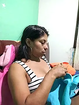 AnggelicaSwan21 online show from November 2, 2025, 1:10 am