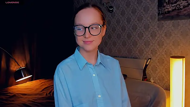 SoonMoor online show from October 4, 2025, 5:25 pm