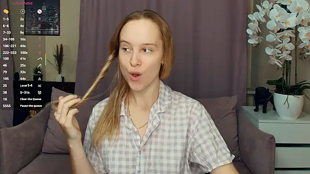 SoonMoor online show from February 12, 2026, 7:02 pm