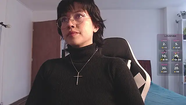 Ellyuwuw online show from October 11, 2025, 8:54 pm