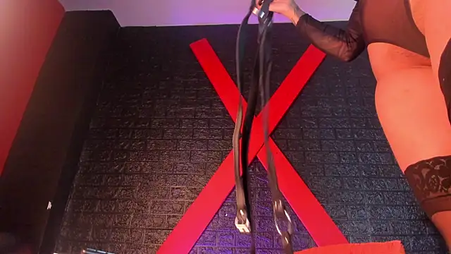 LolaXXXperience online show from October 18, 2025, 12:18 pm