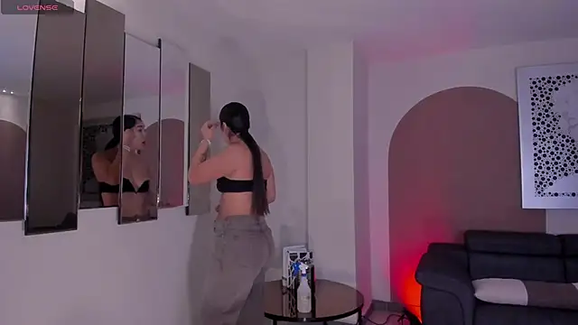 SussyBellX online show from October 5, 2025, 5:03 pm