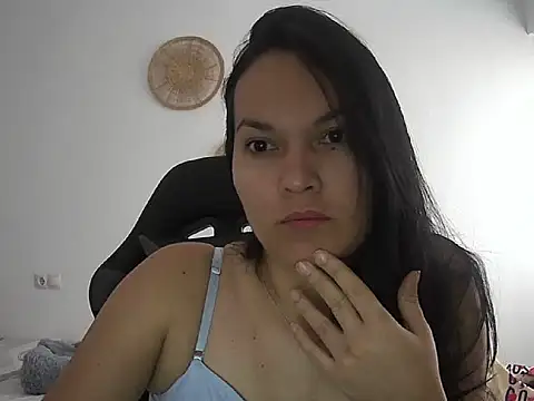 dulvolkova online show from October 29, 2025, 8:13 am