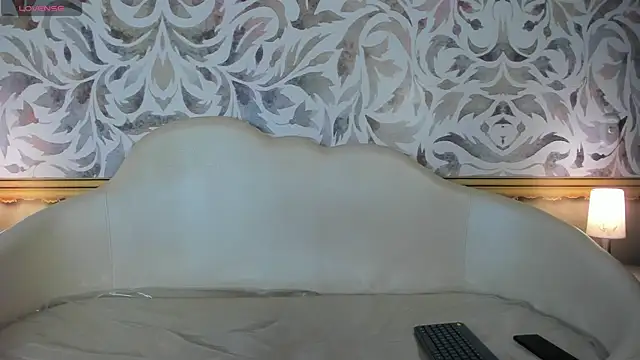 Snapshot of Ivy_rae_xxx chatting on October 7, 2025, 1:45 pm Ivy rae xxx online show from October 7, 2025, 1:45 pm