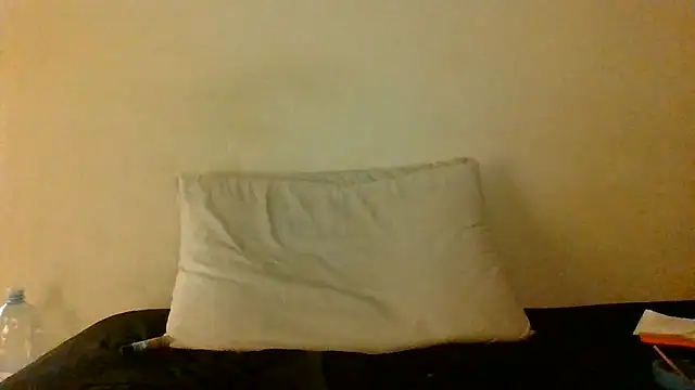 Skate012 online show from July 10, 2026, 5:07 am