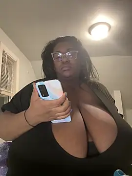 Snapshot of bunbun420247 chatting on February 23, 2026, 12:01 am bunbun420247 online show from February 23, 2026, 12:01 am