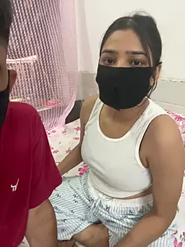 Sex Queen aaraya online show from July 8, 2026, 8:04 am