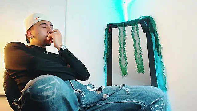 liamty luxor online show from December 20, 2025, 7:44 am