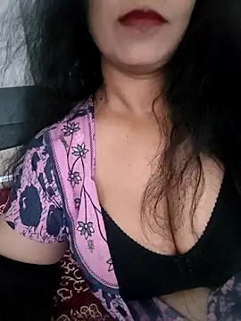 Snapshot of Deepa_Sharma143 chatting on March 8, 2026, 1:55 am Deepa Sharma143 online show from March 8, 2026, 1:55 am