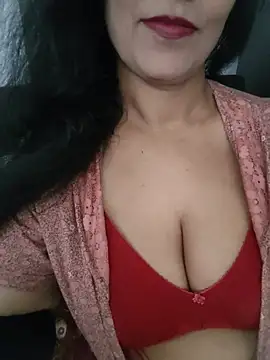 Deepa Sharma143 online show from June 25, 2026, 5:45 am