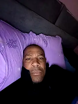 estrogeni online show from April 1, 2026, 6:26 am