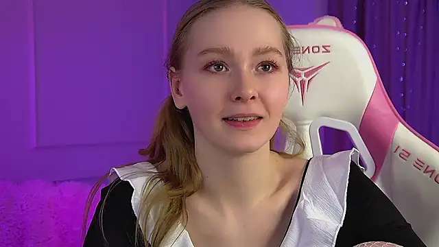 AgataFoxley online show from March 8, 2026, 2:04 am