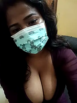 HAANNIAA online show from October 19, 2025, 5:48 pm