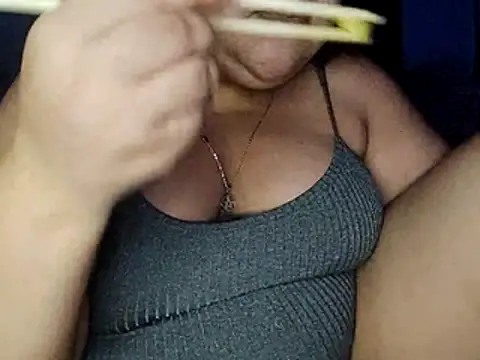 xlatinastar online show from February 27, 2026, 11:48 pm