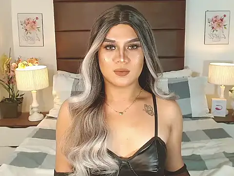 PlayfullBella online show from May 27, 2026, 2:08 am