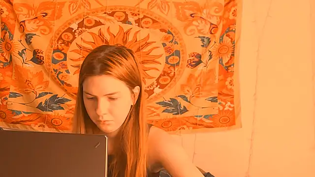 AliceCUNTach online show from June 11, 2026, 5:04 am