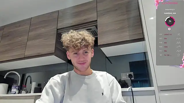 DominantAlex18 online show from November 30, 2025, 8:04 am