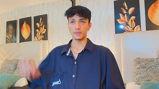 Lean Portman online show from October 3, 2025, 8:32 pm