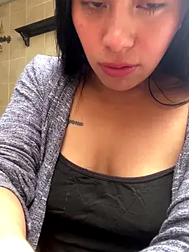 Adele Pinkk online show from September 27, 2025, 4:24 pm