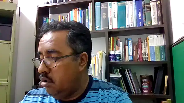 HomHot47 online show from October 18, 2025, 2:24 am