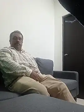 HomHot47 online show from October 14, 2025, 2:23 am