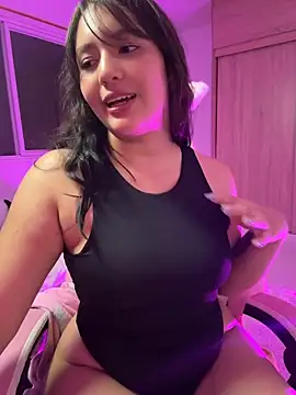 Angeldusttt online show from May 10, 2026, 3:21 am