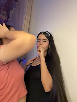 Ashley and Zoe online show from December 18, 2025, 9:18 pm