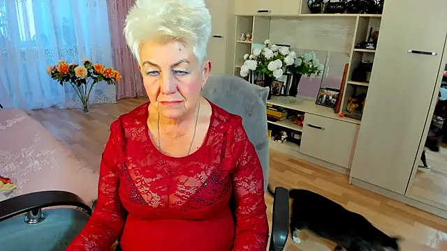 HotandMature online show from January 15, 2026, 10:40 am