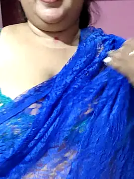 hotbhabhi011 online show from July 17, 2026, 3:42 pm