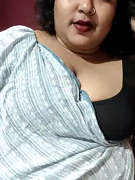 hotbhabhi011 online show from June 28, 2026, 1:06 pm