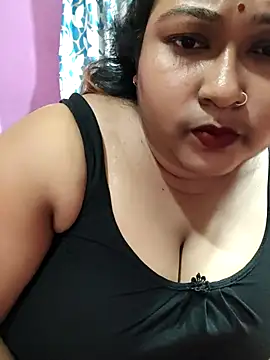 hotbhabhi011 online show from April 26, 2026, 2:58 pm