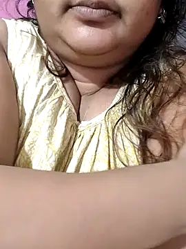 Snapshot of hotbhabhi011 chatting on June 19, 2026, 10:54 am hotbhabhi011 online show from June 19, 2026, 10:54 am