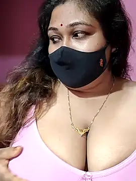hotbhabhi011 online show from June 22, 2026, 9:17 am